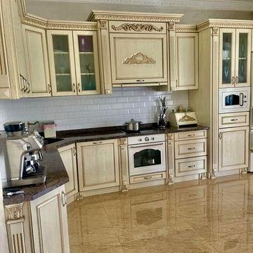 Продаж будинку в спальному районі