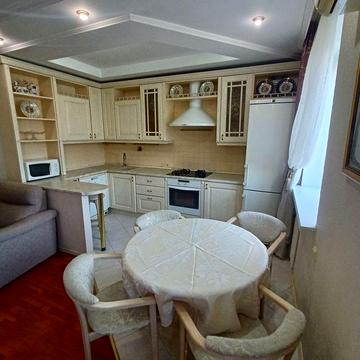 Продажа 4-комн. Адмиральский пр-т/Лунина