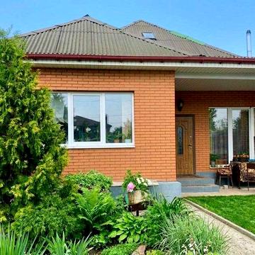 Власник продає. Тарасівка. Гарний цегляний будинок 106 м2. 4,23 сотки