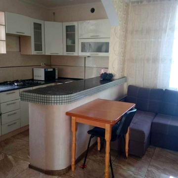 Здається будинок по вулиці Центральна