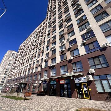 Продам 2х кімнатну шикарну видову ЖК Варшавський терміново, власність 5 років, чистий продаж ЖК Варшавський мікрорайон