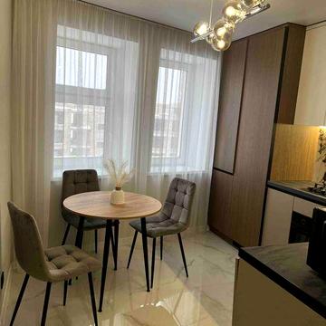 Здається в оренду 1 кім. квартира з євроремонтом