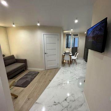 Оренда 2 кімнатної квартири вул. Білогірська