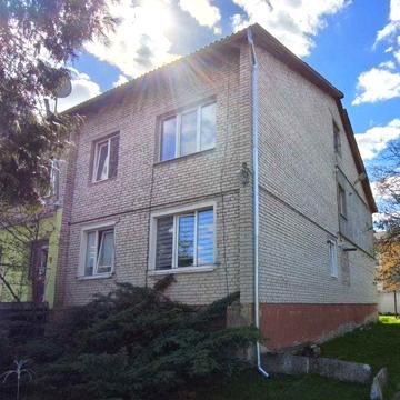 Продаж 2-к. квартири з ремонтом 35.5/29.5/6м² м.Винники 48000$