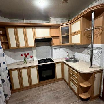 Трикімнатна з автономним отопленням на Леваневському