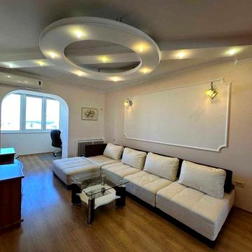 Продаж 2х кімнатної квартири на Анни Ахматової 13д метро Позняки з ремонтом без %.