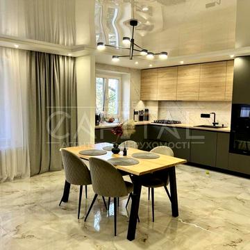 Продаж 2-х кімнатної квартири 72м2  Харківське шоссе 55 Нова Дарниця