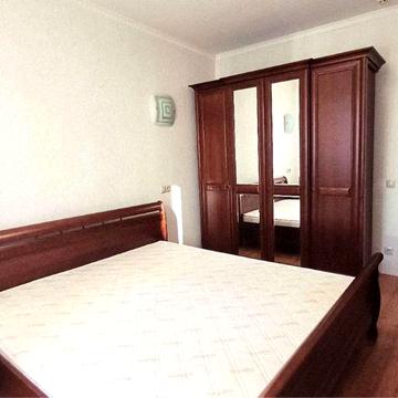 Продам 3-к.кв-ру  вул.Дніпровська набережна,19-а ЖК Дніпровська Набернжна