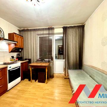 Продаж, без комісіі 1 кімнатна квартира 45м2 Вишняківська 1 Осокорки Харківська  Ревуцького Дарницький район