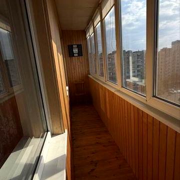 1-кімнатна квартира 37 кв.м біля метро Героїв Дніпра — 7 хв пішки