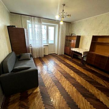 Оренда однокімнатноі  по вул.Садова 3 поверх