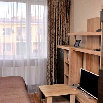 Проїзна вул., 13