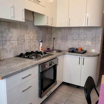 Здам 1 км кв вул Мазепи( Парк,озеро),все необхіде,тільки для 1 особи