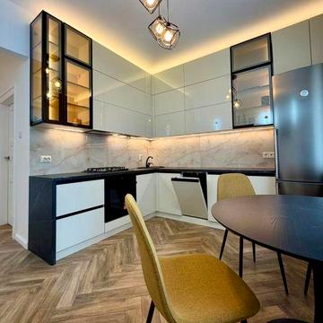 Оренда 3 кім.квартири у центрі міста з виходом на набережну