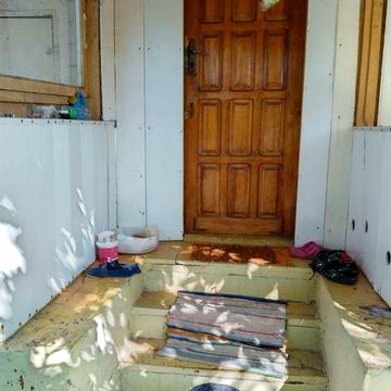 Домик - дача не далеко от Васищево. 17 соток  , газ, вода . Электричество