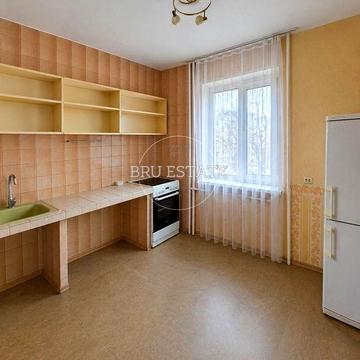 Продаж 1 к квартири Позняки Харківська 3й поверх 42 м кв