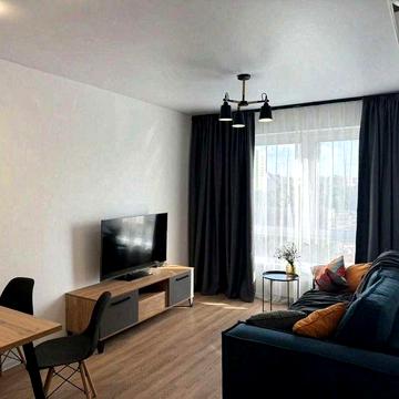 Затишна 1-кімнатна квартира, просп. Чорновола: 7 хв до центру, все поруч