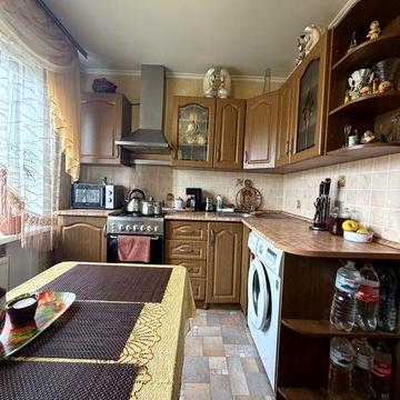 Продаж 2 х кімн квартири в селі Головурів