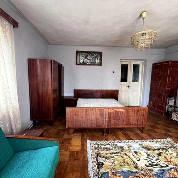 Оренда квартири / будинку 4 кімнати