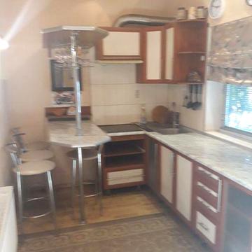 Сдаю 2 эт. дом район Площади Победы