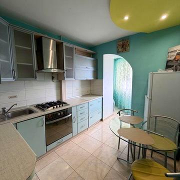 Оренда 2-во кімнатної квартири на Старій Подусівці, вул. Зеньковецька