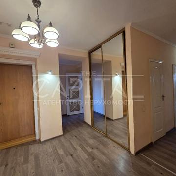 Старонаводницька вул., 8-Б