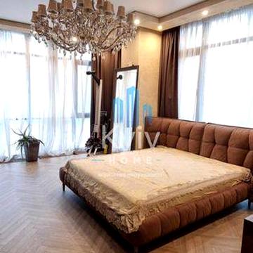 Новопечерськи Липки продаж 3-кімнатної квартири