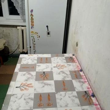 Однушка на гостинице Киев.Оплата помесячно. Любой срок.