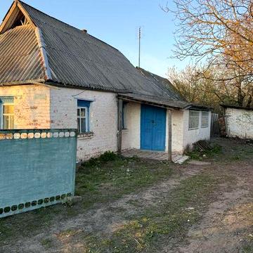 Будинок з земельною ділянкою с. Малі Нізгірці Ружинський район