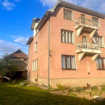 Продаж будинку в м. Галич біля Дністра з ділянкою 20 сот.