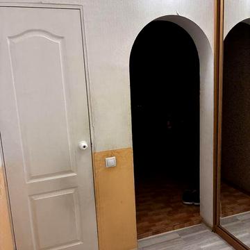 ПРОДАЮ СВЮ 3- х комнатную кварттиру, вул. Свято-Миколаіївська , Центр