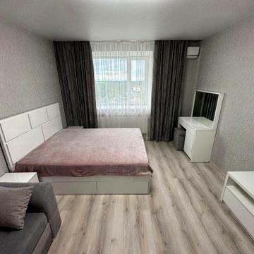 Здам 1-кімнатну квартиру 48м2. Вул. Академіка Янгеля.