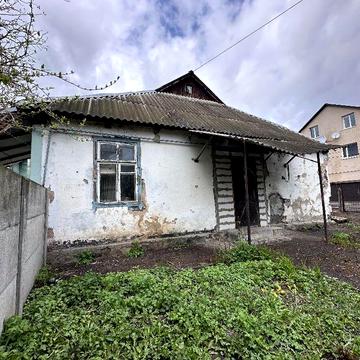 Продаж частини будинку під реконструкцію Центр міста
