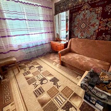 Довгострокова оренда 3к Квартира Тополина вулиця