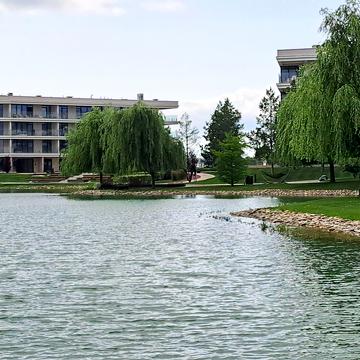 Паркова вул., 11