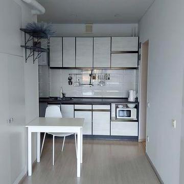 Здається видова 1-кімнатна з газом