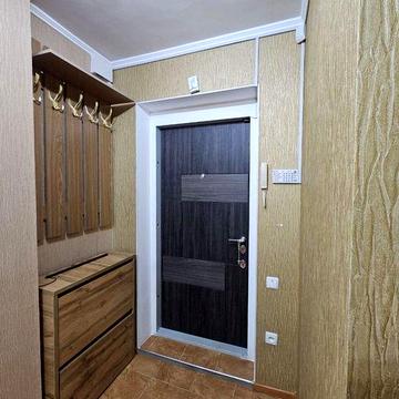 Сдам 2 ком.квартиру новострой 4 этаж  9