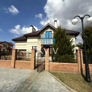 Продаж | Будинок | 300 м2 | КМ Золоче | вул. Велика Набережна | Вишеньки