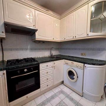 Сдам 3 комнатную на Семинарской угол Канатной