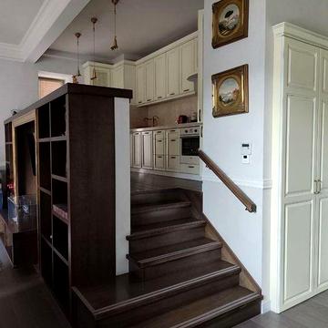 В продаже квартира 100м.кв.  центр ул. Староказацкая