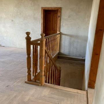 Будинок  Снятин, незавершений ремонт. Вишенського (Польова)