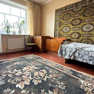 Продаж 3-кімнатної квартири