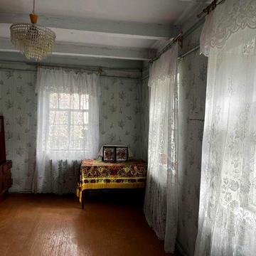 Будинок в центрі м.Узин