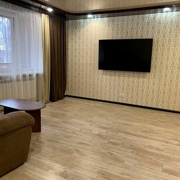 Квартира трикімнатна. Центр міста. Продаж по сертифікату можливий!