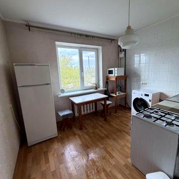 Оренда 1 к квартири  вул. Джузеппе Гарібальді,2 , лівий берег