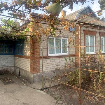 Продам Будинок з літньою кухнею в Апостолове. Без торгу. 12000$.