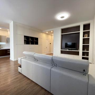 Лесі Українки бульв., 7-А