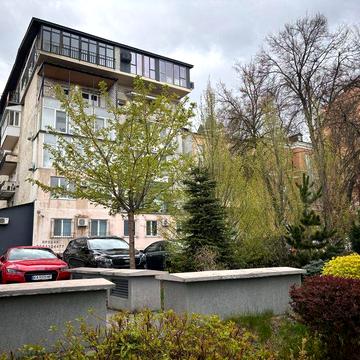 Без% В. Житомирська Пейзажна Алея, пл. Софіївська, Генератор