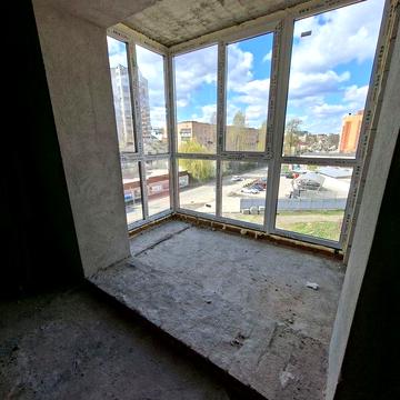 2кім. квартира біля  центру і Старого парку