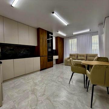 Простора 1 кім квартира з ремонтом 51 м у центральній частині міста